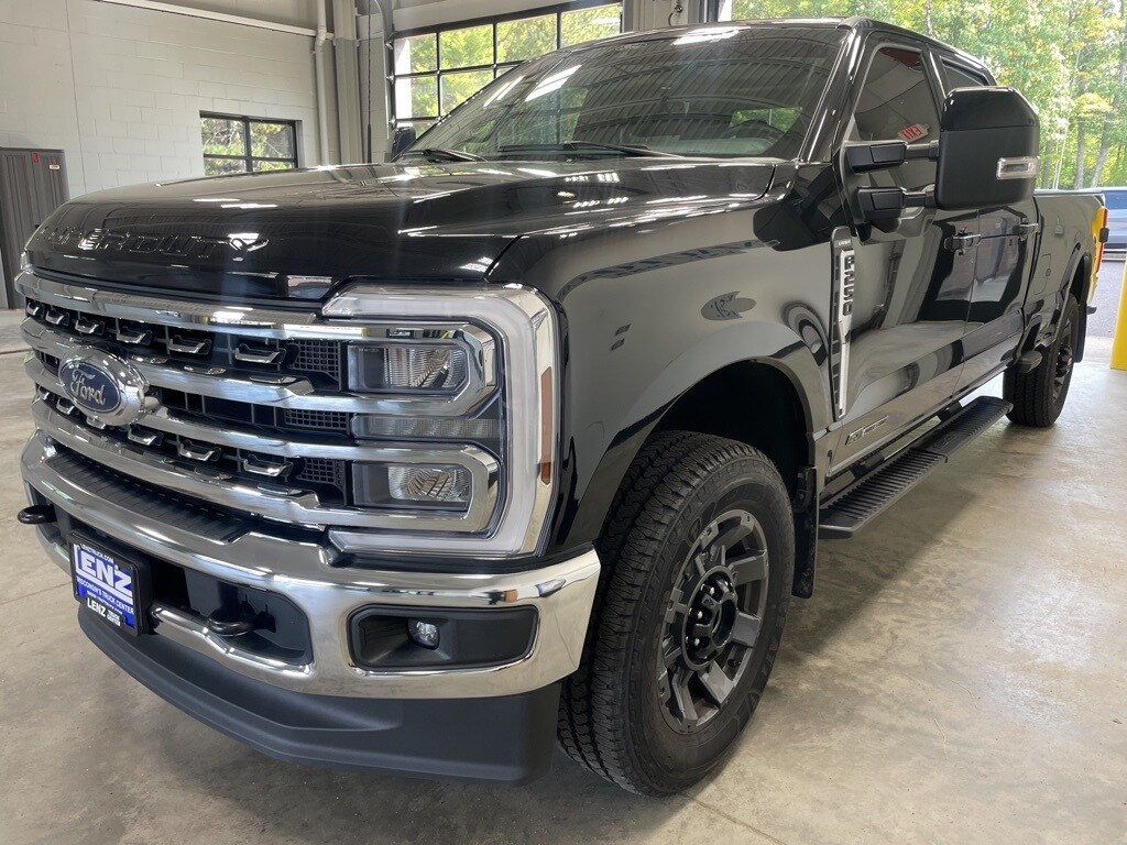 2024 Ford F-250 Lariat photo 3