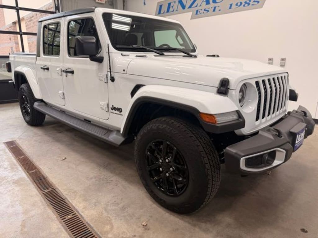 Used 2023 Jeep Gladiator 4x4 Crew Cab Sport S Truck
