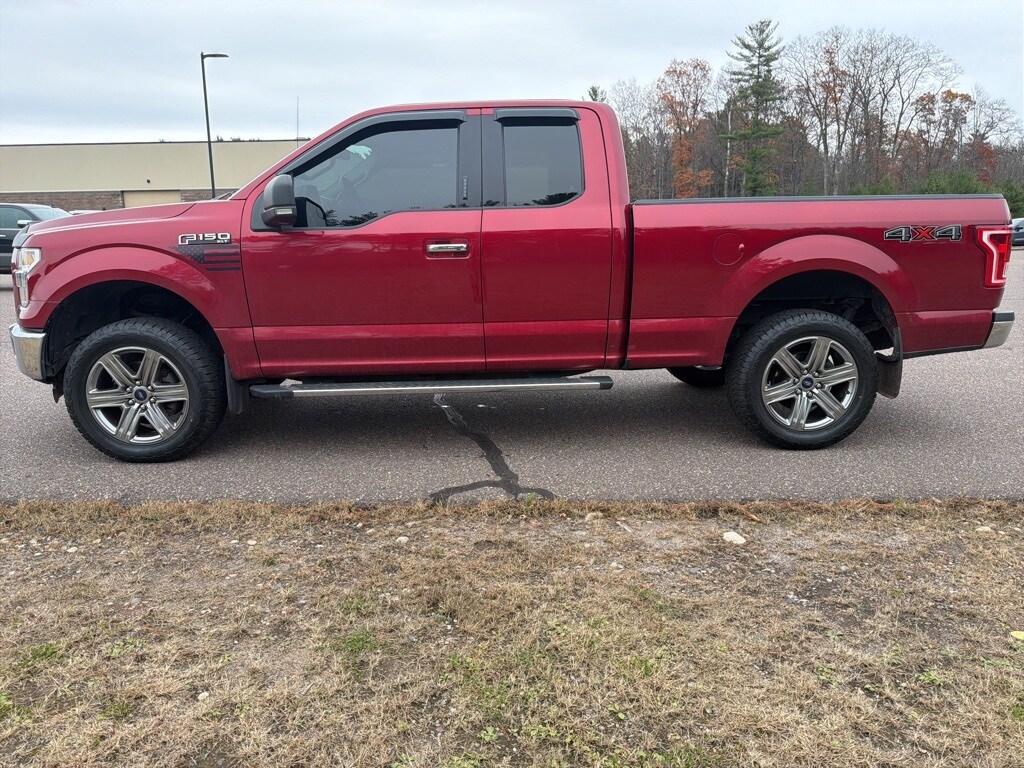2016 Ford F-150 XLT photo 3