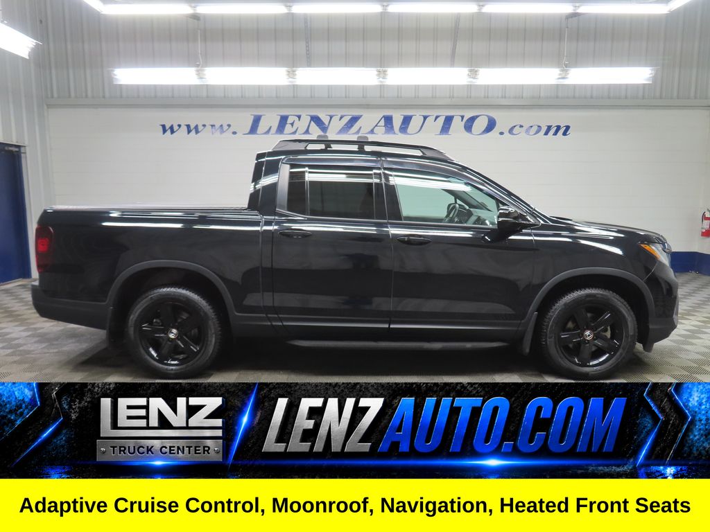 2022 Honda Ridgeline Black Edition's photo