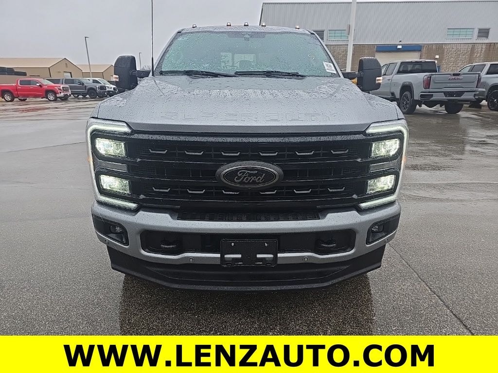 Used 2024 Ford F-250SD 4x4 Crew Cab Lariat Truck