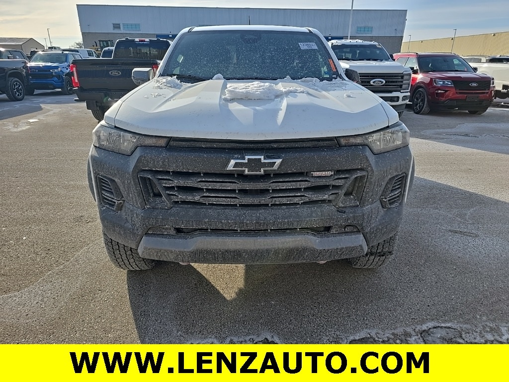 Used 2025 Chevrolet Colorado 4x4 Crew Cab Trail Boss Truck