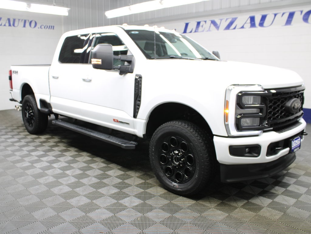 Used 2025 Ford F-250SD 4x4 Crew Cab XLT Truck