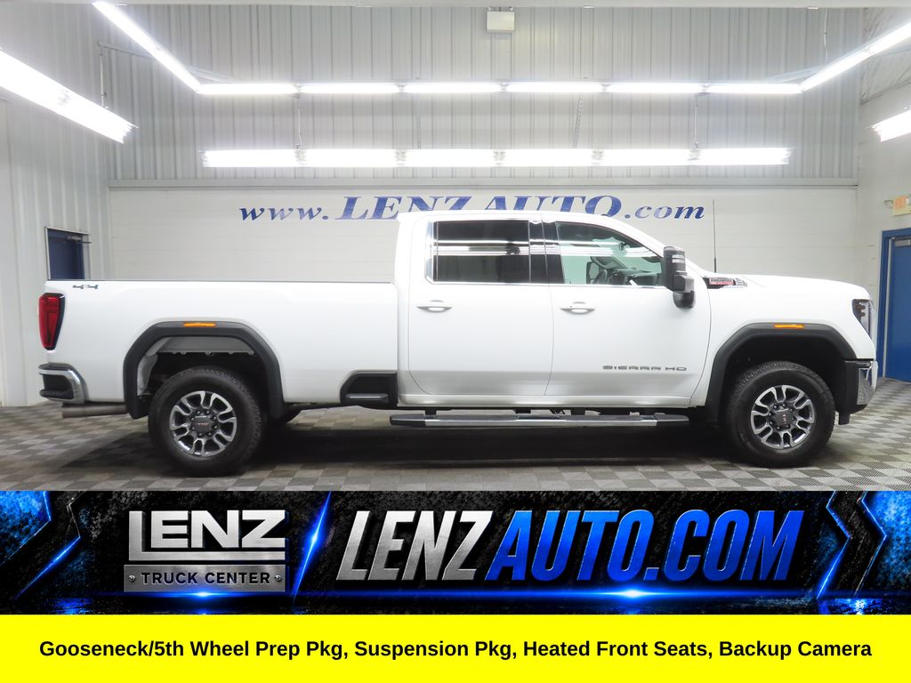 2025 GMC Sierra SLE 4WD Crew Cab Standard Box's photo