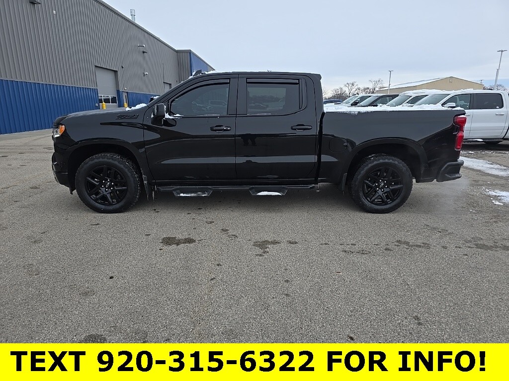 2025 Chevrolet Silverado 1500 RST photo 3