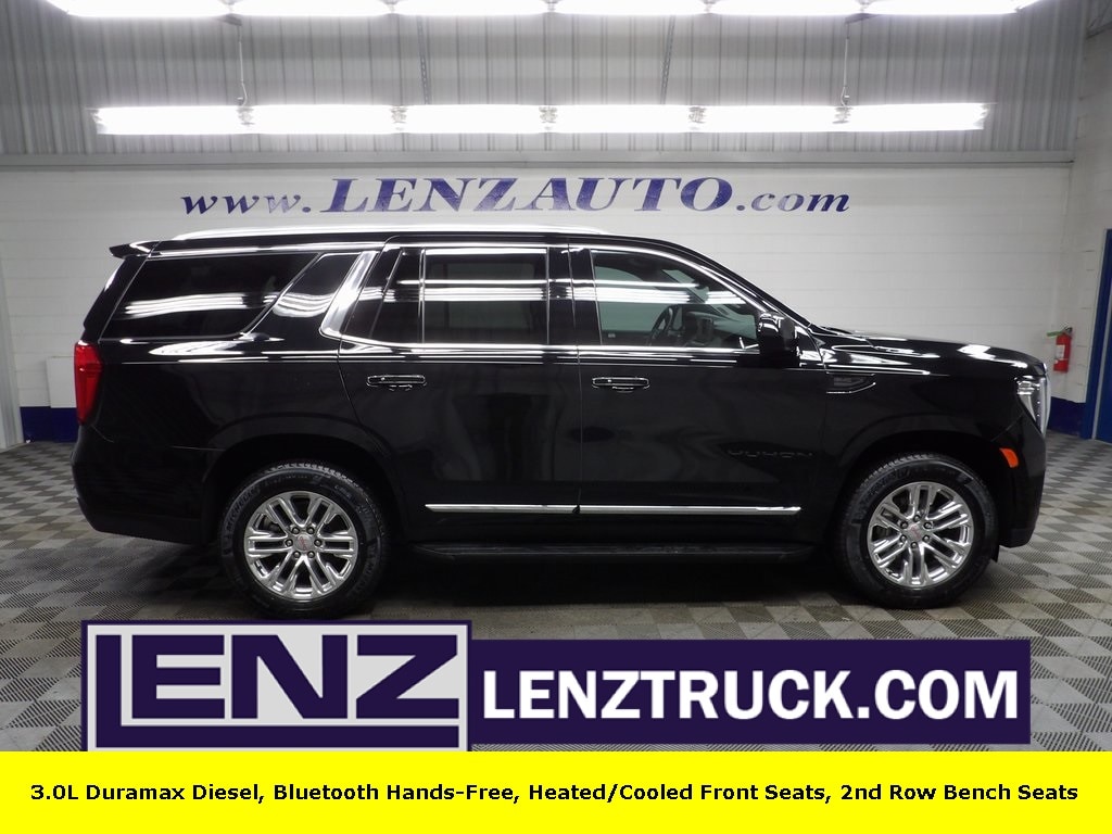 2023 GMC Yukon SLT's photo