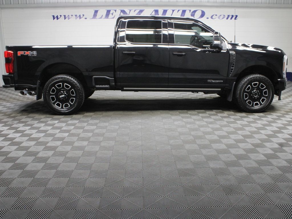 Used 2025 Ford F-250SD 4x4 Crew Cab Platinum Truck