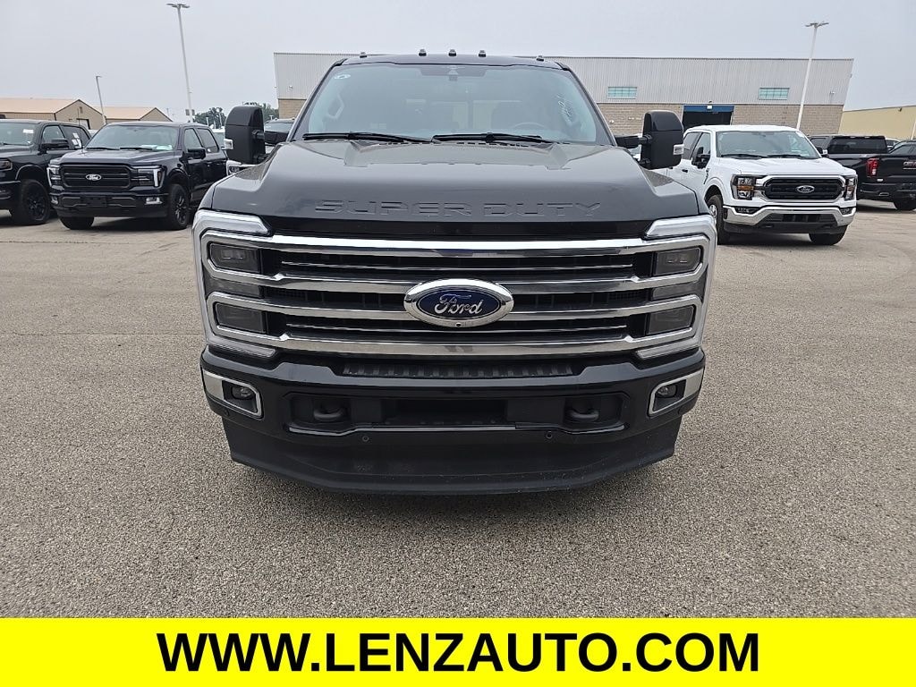 Used 2023 Ford F-250SD 4x4 Crew Cab Platinum Truck