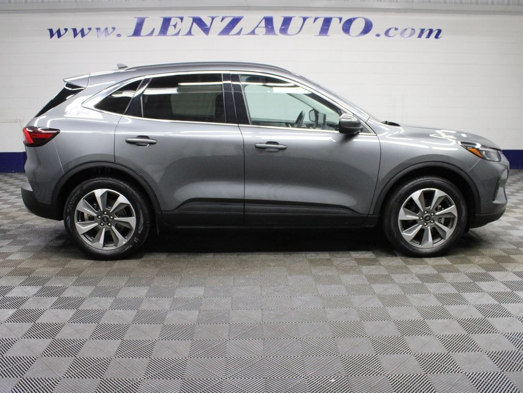 Used 2025 Ford Escape Platinum AWD SUV