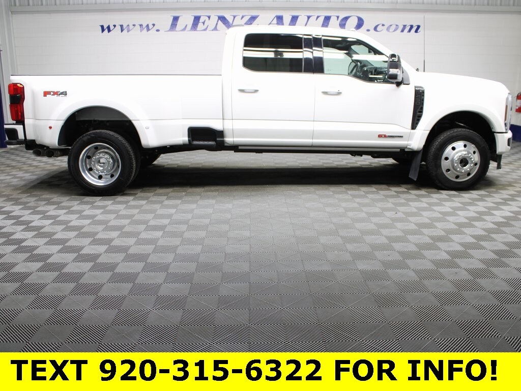 2025 Ford F-450 photo 2