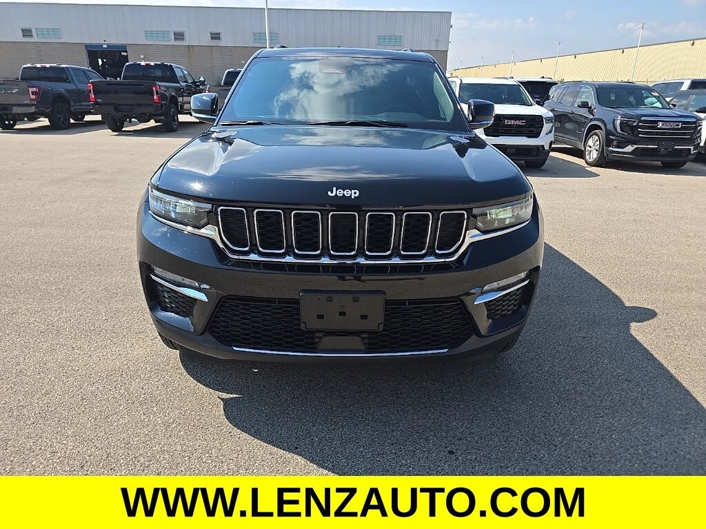 Used 2024 Jeep Grand Cherokee Limited 4WD SUV