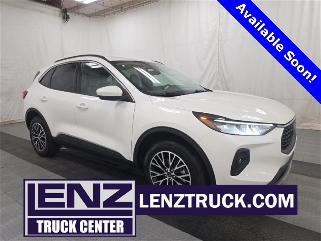 2023 Ford Escape PHEV's photo