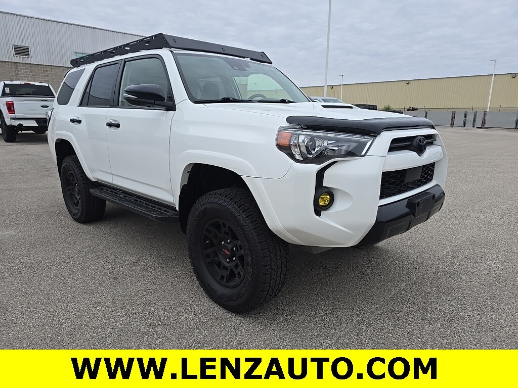 2021 Toyota 4Runner Venture Special Edition photo 2