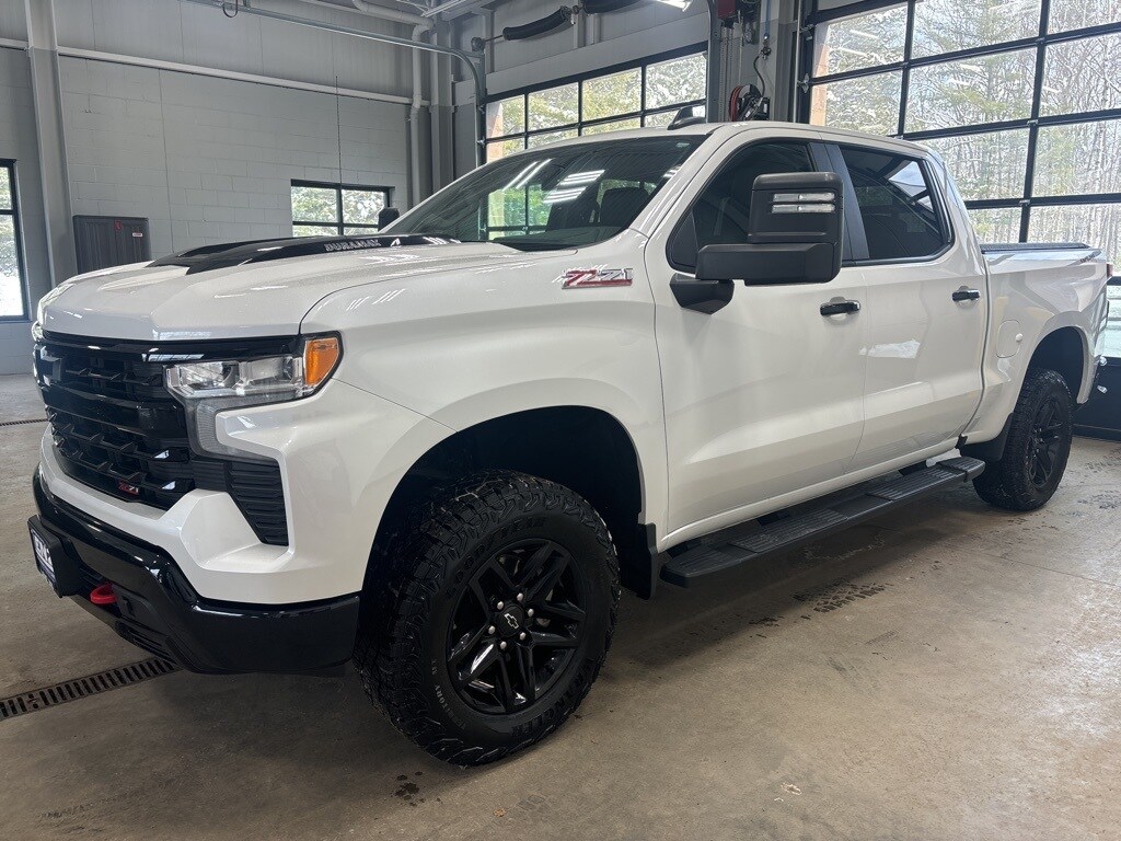 2024 Chevrolet Silverado 1500 LT Trail Boss photo 4