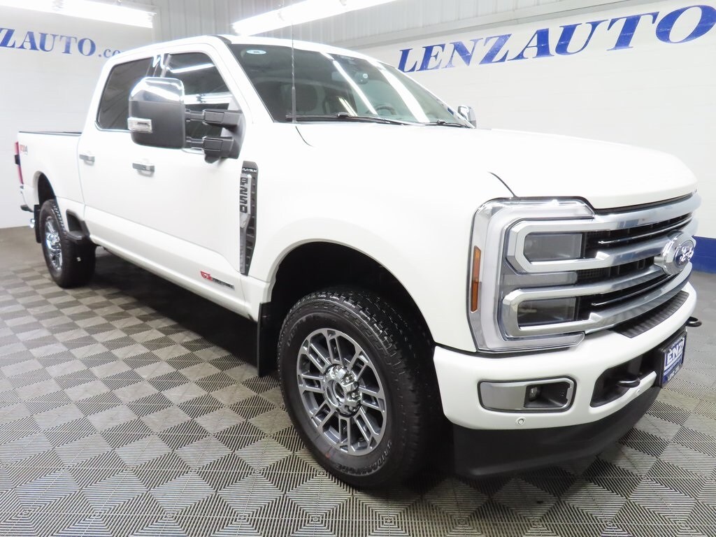 2025 Ford F-250 photo 3