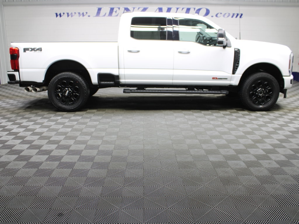 Used 2025 Ford F-250SD 4x4 Crew Cab XLT Truck