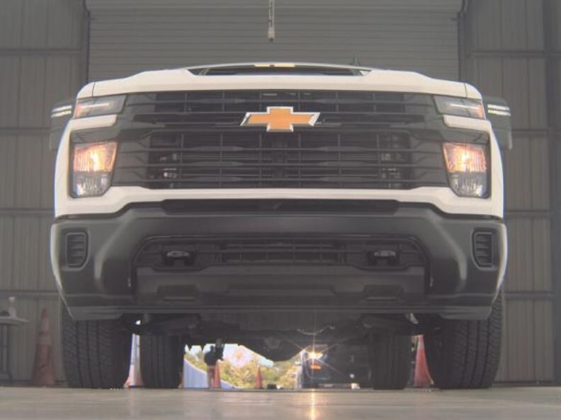 2024 Chevrolet Silverado 3500HD Work Truck photo 2