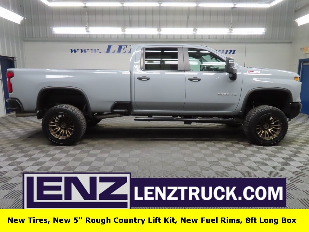 2025 Chevrolet Silverado 2500HD Custom's photo