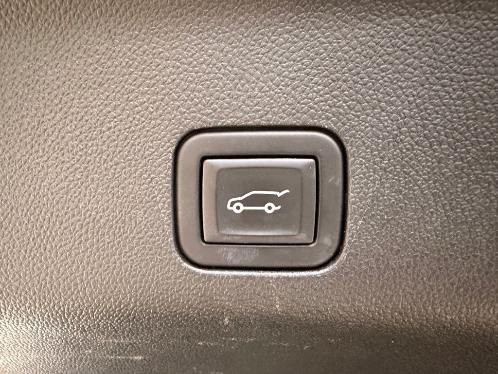 2024 Chevrolet Tahoe Premier - Photo 13