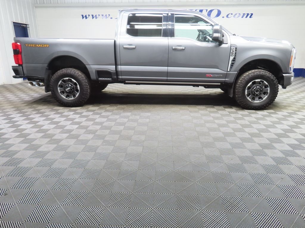 Used 2023 Ford F-350SD 4x4 Crew Cab Platinum SRW Truck