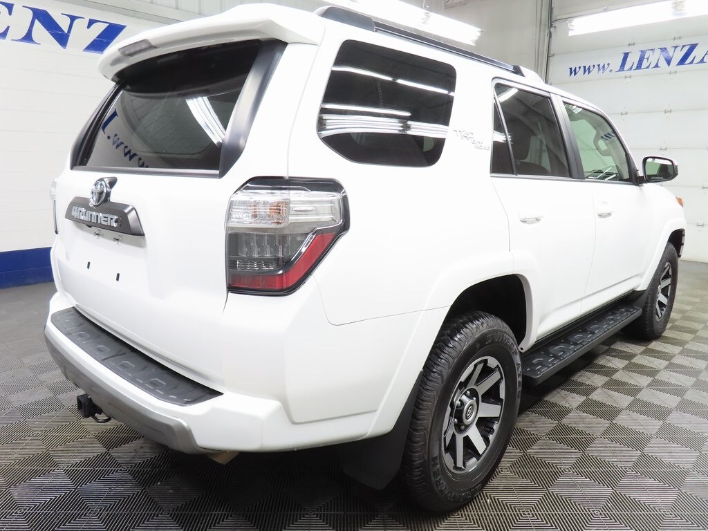 2024 Toyota 4Runner TRD Off-Road 4WD photo 3
