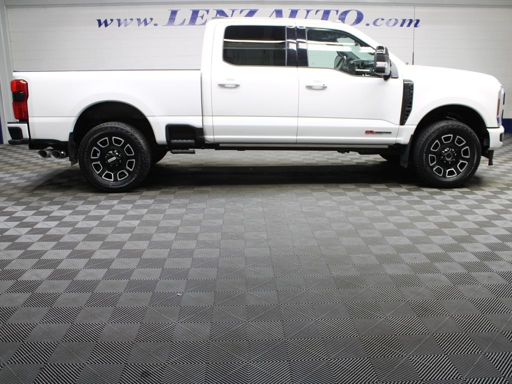 Used 2025 Ford F-250SD 4x4 Crew Cab Platinum Truck