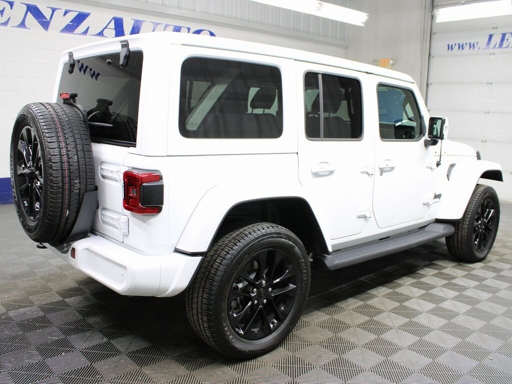 2023 Jeep Wrangler Unlimited High Altitude photo 4