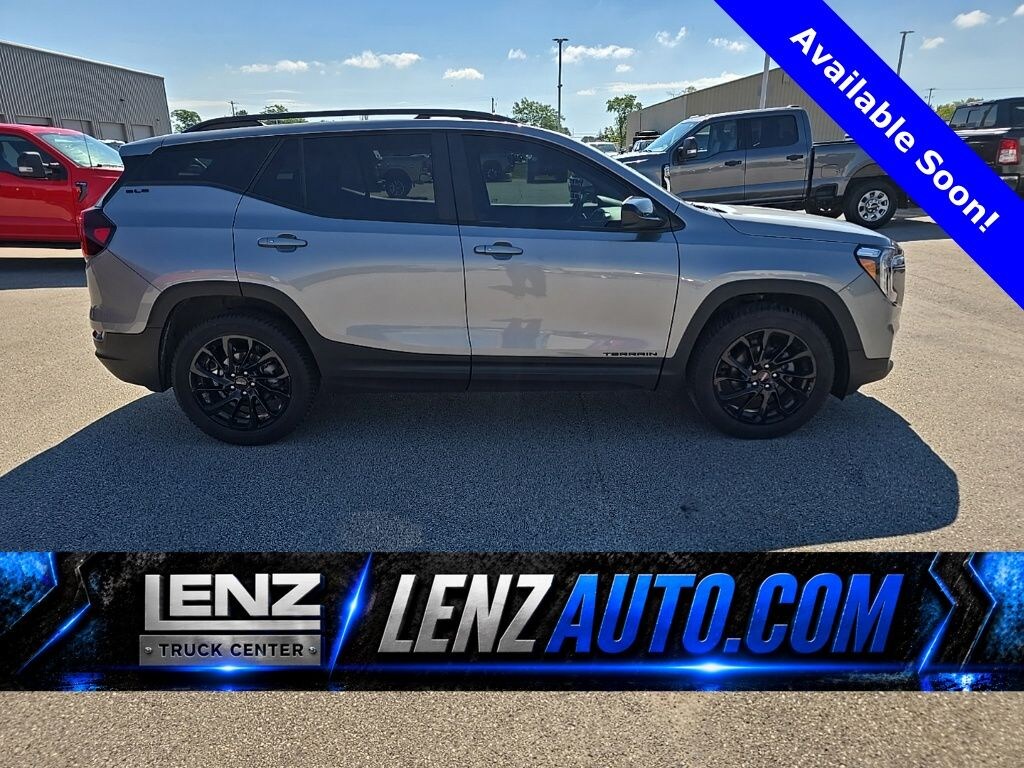 Used 2024 GMC Terrain SLE AWD SUV