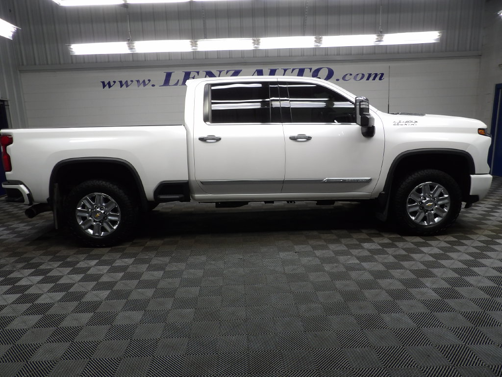 Used 2024 Chevrolet Silverado 2500HD 4x4 Crew Cab High Country Truck
