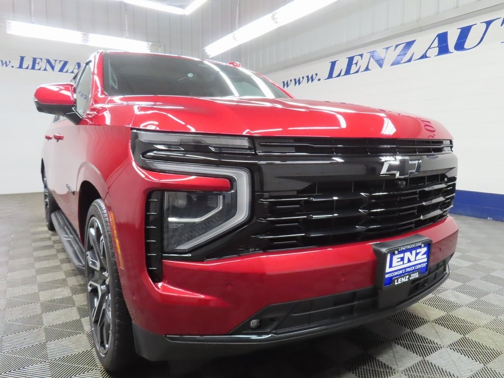 Used 2025 Chevrolet Suburban RST 4WD SUV