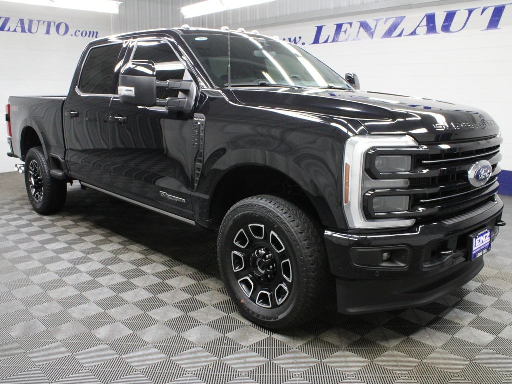 Used 2025 Ford F-350SD 4x4 Crew Cab Platinum SRW Truck