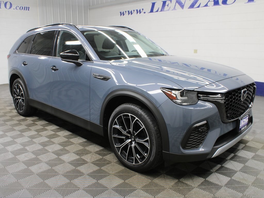 2025 Mazda CX-70 Premium photo 3