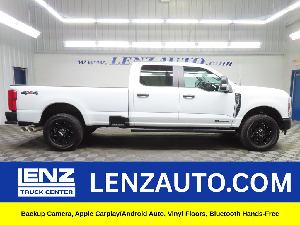2024 Ford F-350 XL 4x4 Crew Cab 176 in SRW's photo