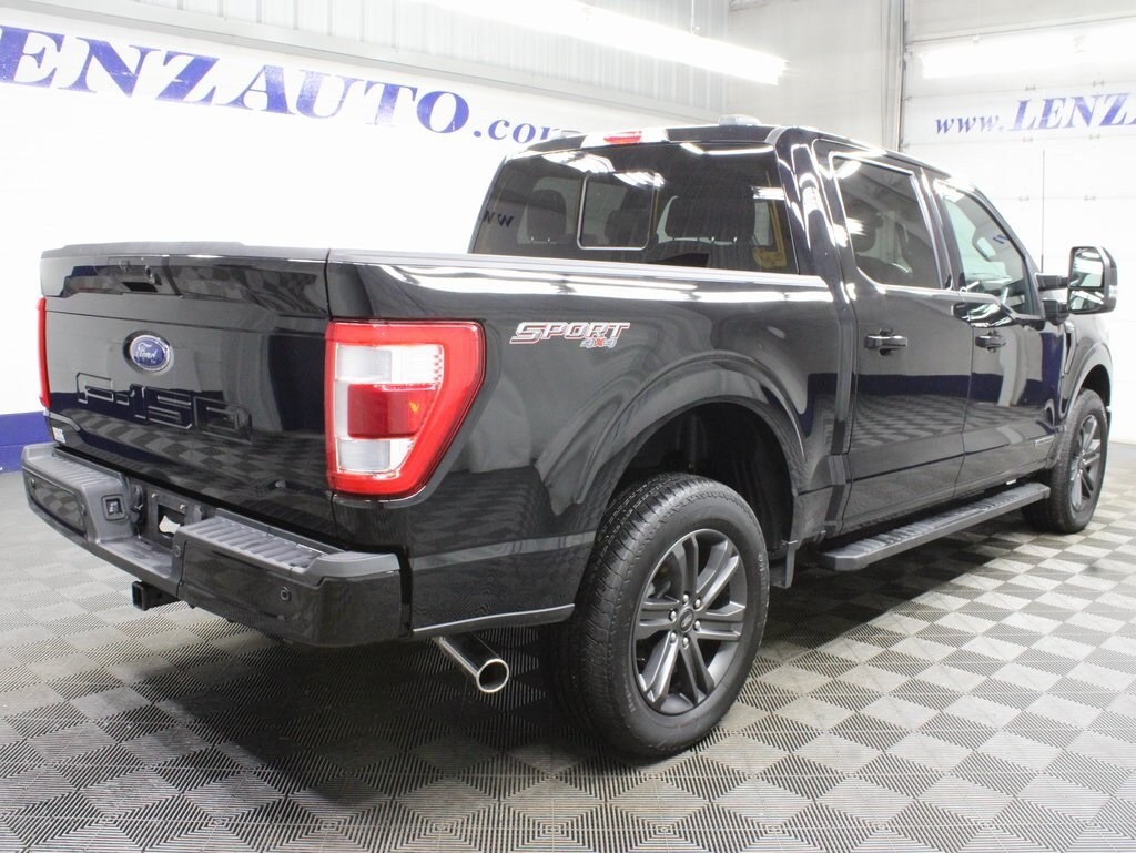 2023 Ford F-150 Lariat photo 2
