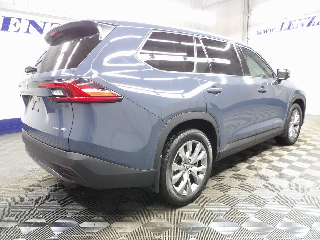 2024 Toyota Grand Highlander XLE AWD photo 4