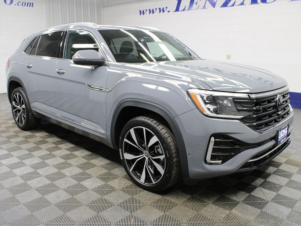 2024 Volkswagen Atlas Cross Sport SEL Premium R-Line photo 3