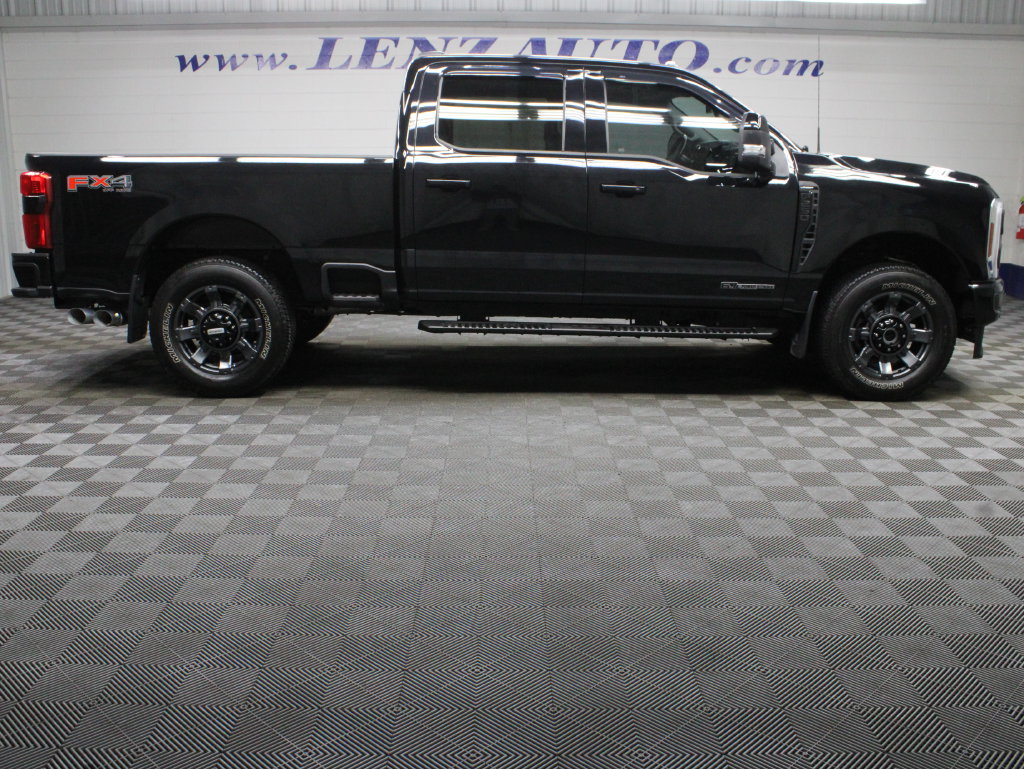 Used 2024 Ford F-250SD 4x4 Crew Cab Lariat Truck