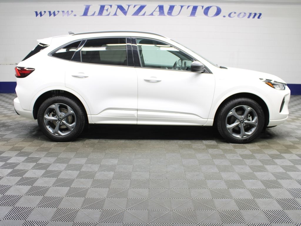 Used 2024 Ford Escape ST-Line AWD SUV