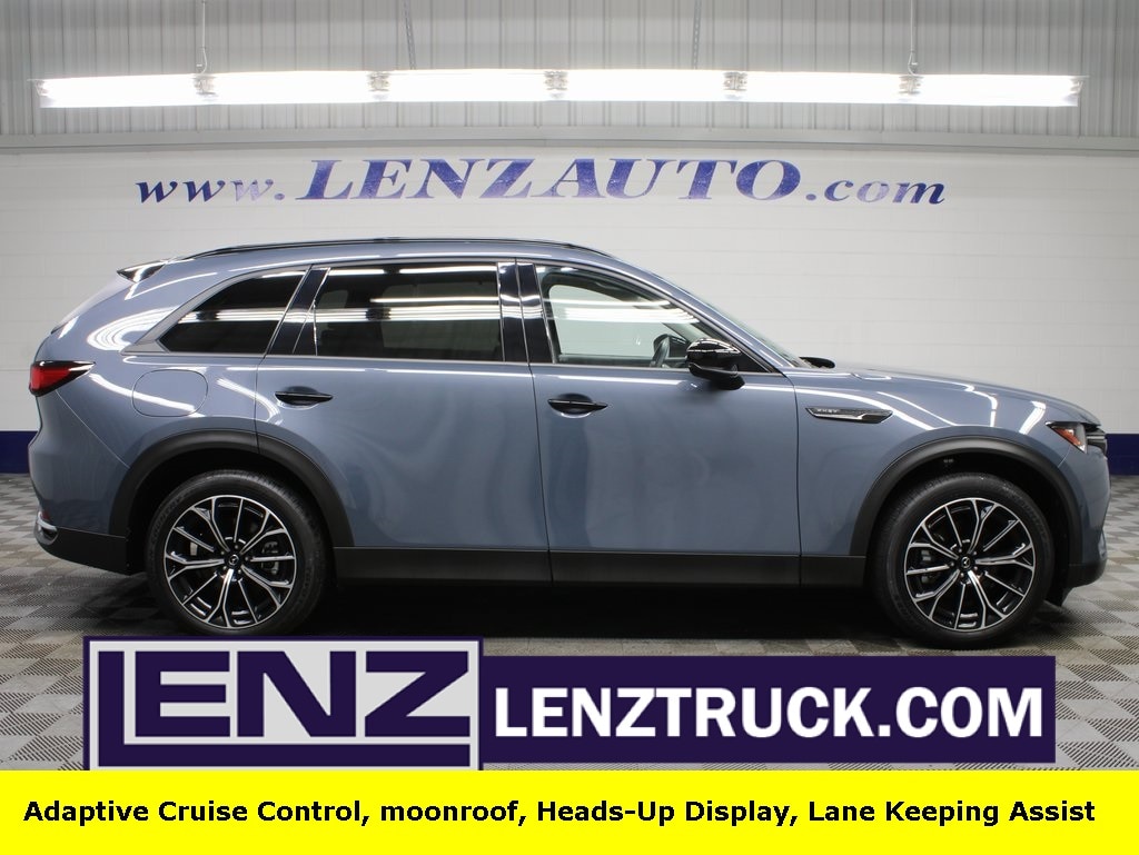 2025 Mazda CX-70 Premium Package's photo