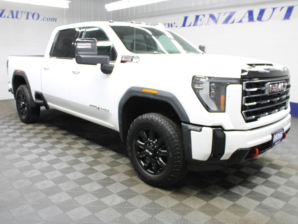Used 2026 GMC Sierra 2500HD 4x4 Crew Cab AT4 Truck