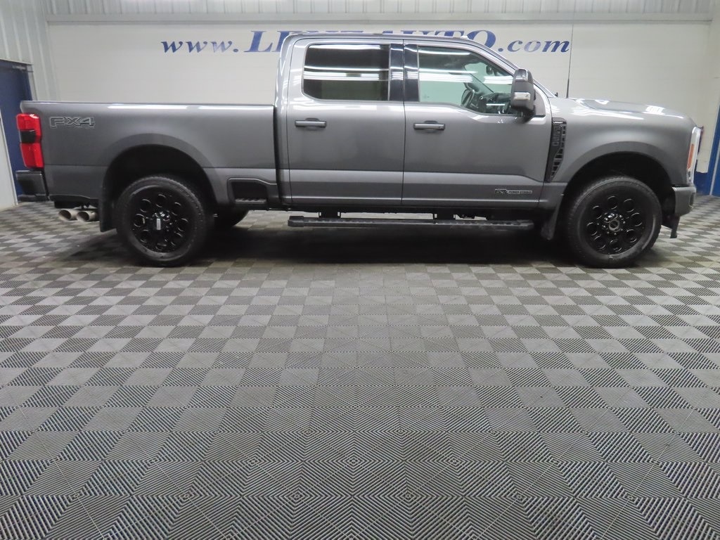Used 2023 Ford F-250SD 4x4 Crew Cab Lariat Truck