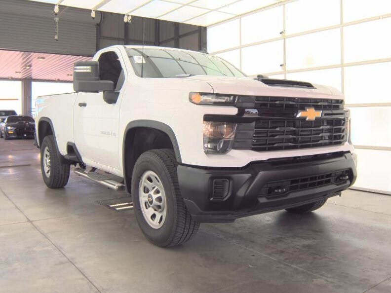 2024 Chevrolet Silverado 3500HD Work Truck photo 3