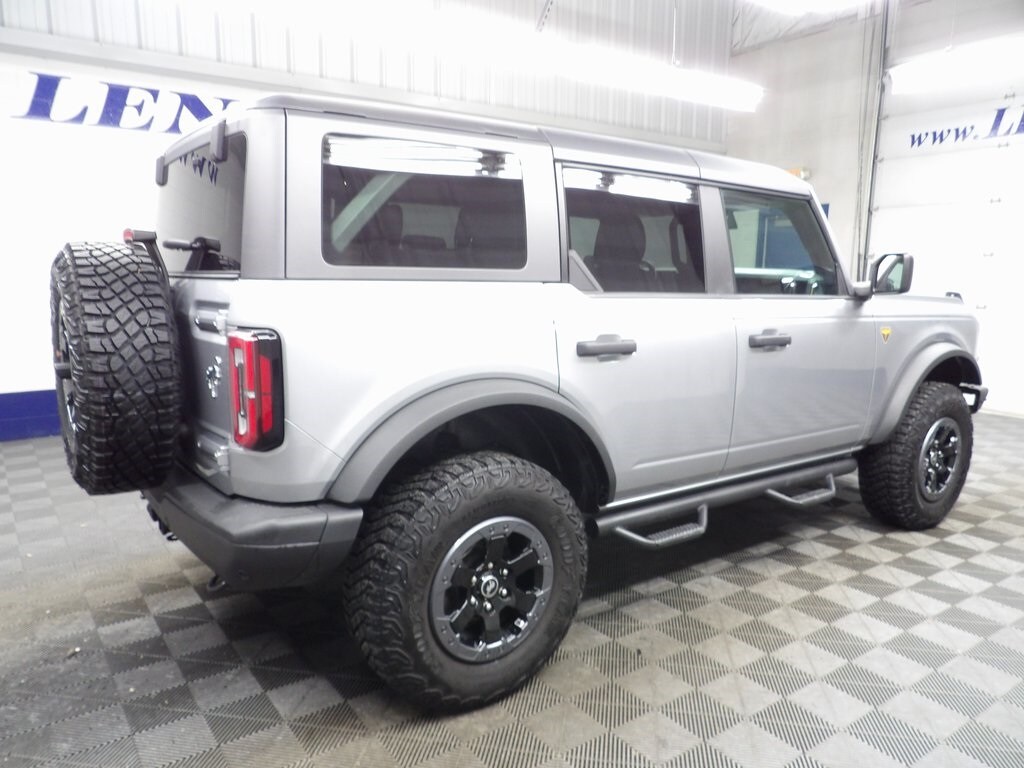 2021 Ford Bronco Badlands photo 3