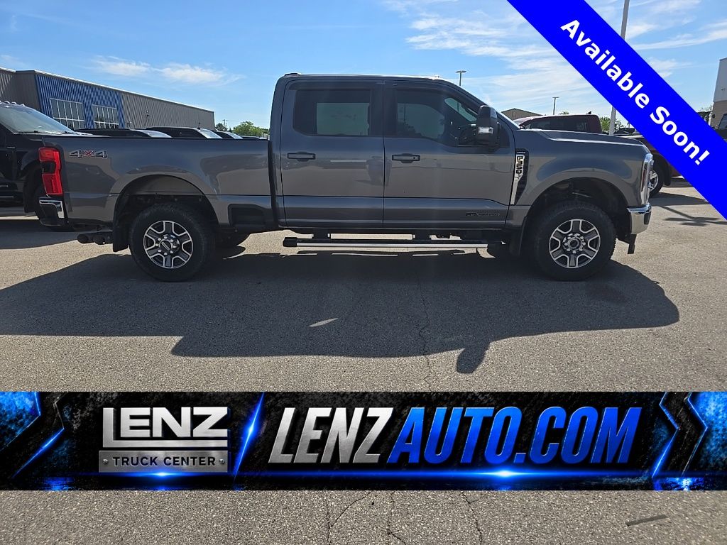 2024 Ford F-350 Lariat 4x4 Crew Cab 160 in SRW's photo
