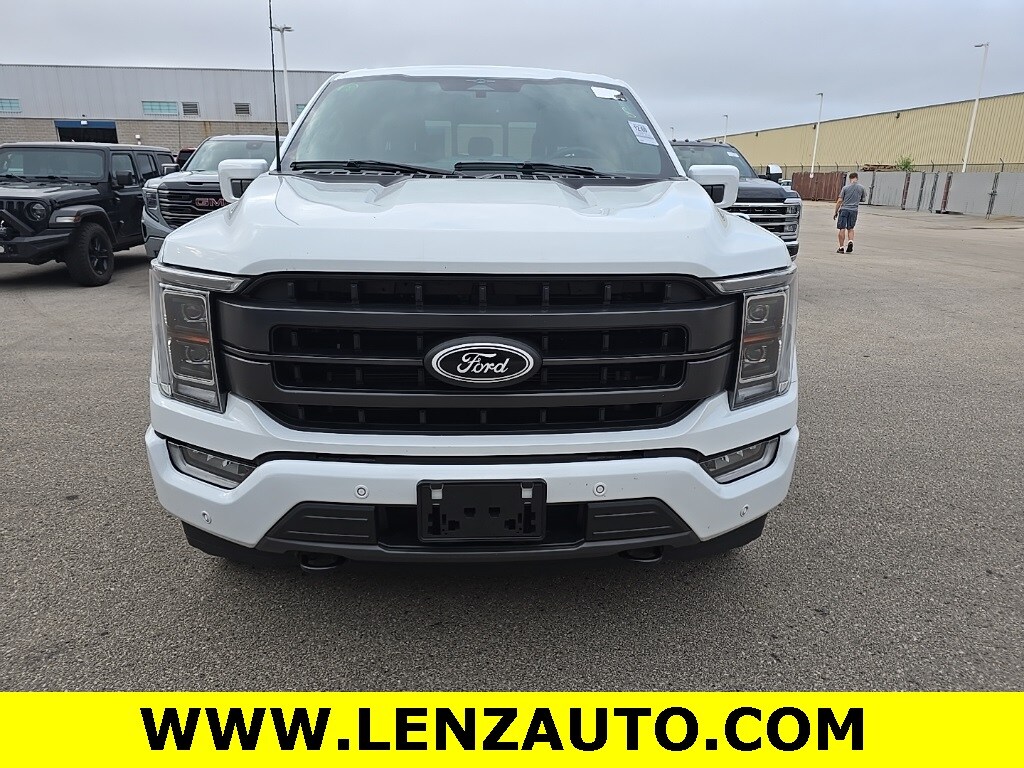 2023 Ford F-150 Lariat photo 2