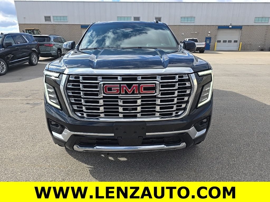 Used 2025 GMC Yukon XL Denali 4WD SUV