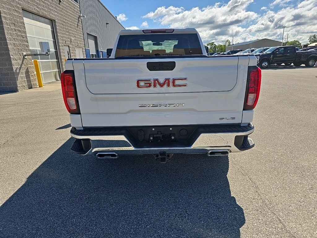 2021 Gmc Sierra 1500 SLE photo 4