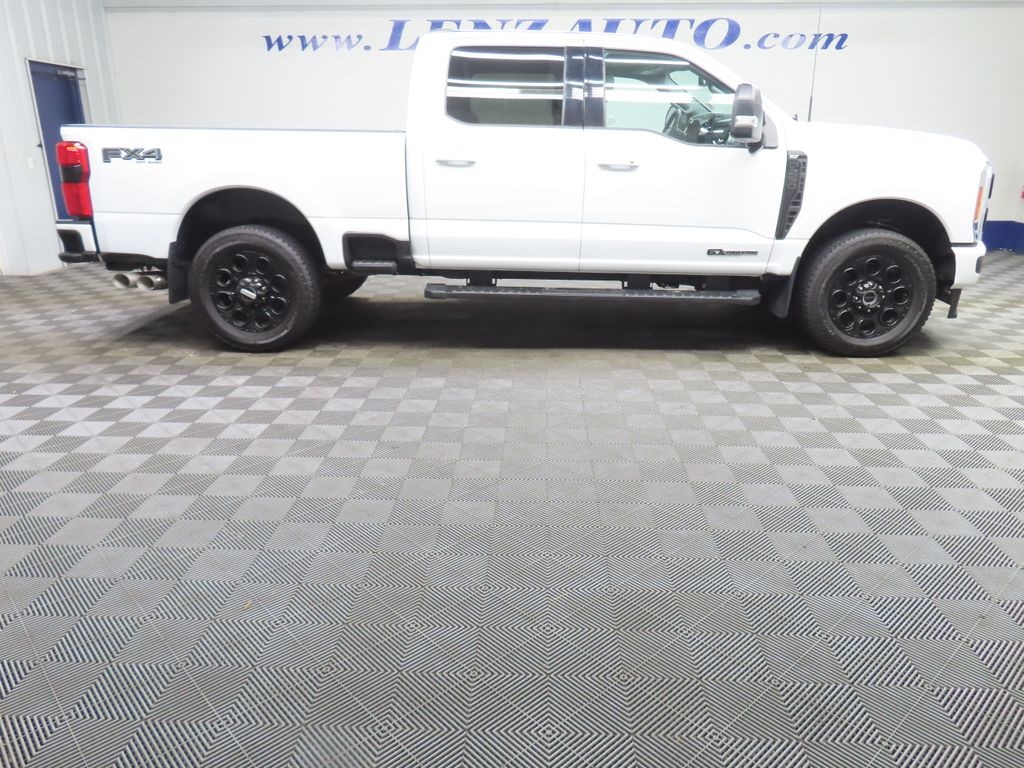 Used 2023 Ford F-250SD 4x4 Crew Cab XLT Truck