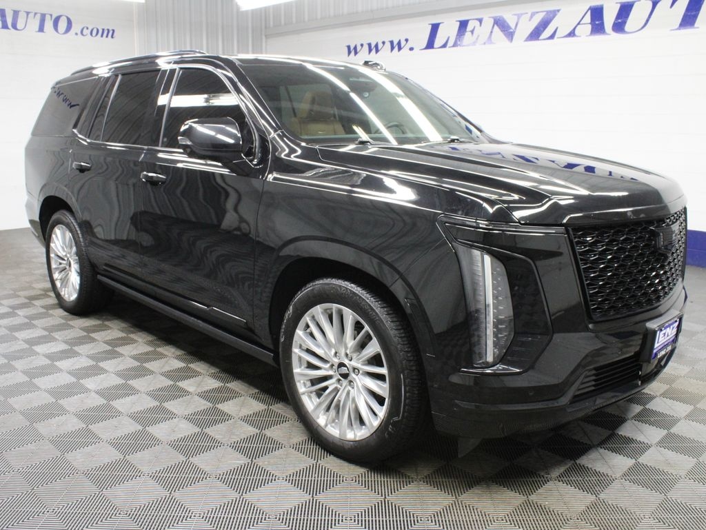 Used 2025 Cadillac Escalade Premium Luxury 4WD SUV