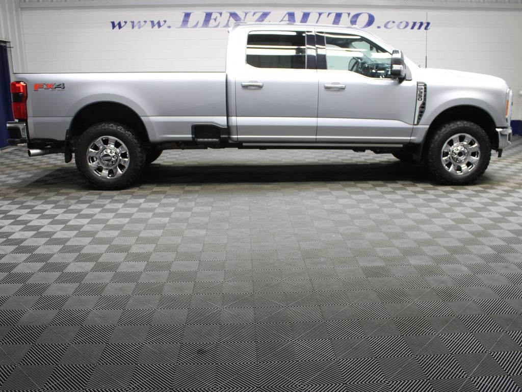 Used 2023 Ford F-350SD 4x4 Crew Cab Lariat SRW Truck